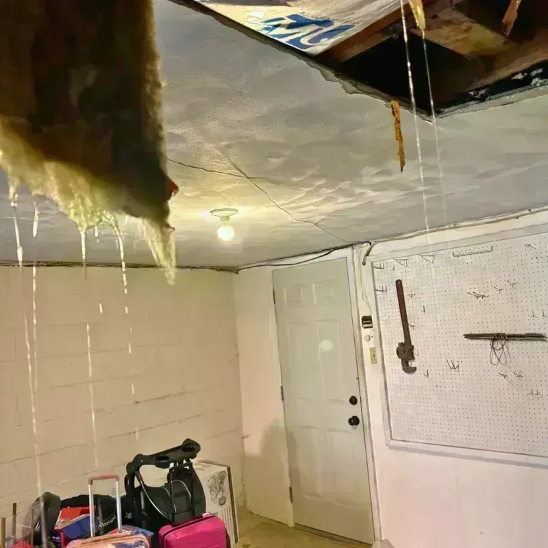 Before and after water damage restoration in Miami Gardens, FL